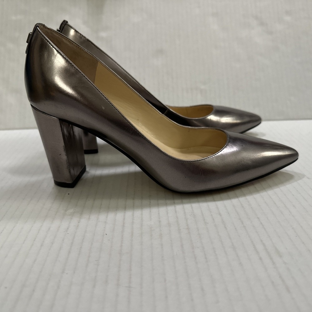 Ivanka Trump LYSA Silver Patent Leather Size 6M Slip On Block Heel Pumps - Picture 3 of 11